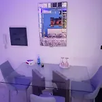 Desi-House2